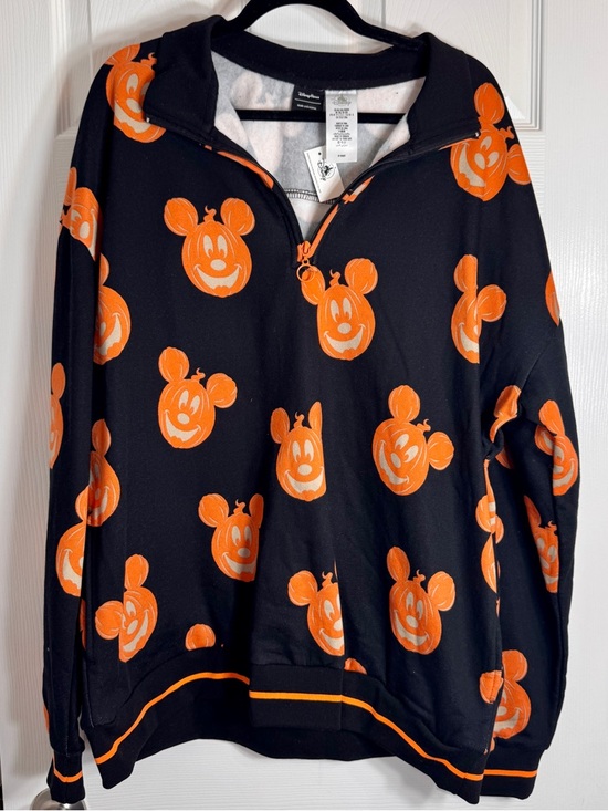 Her Universe Tops - NWT Disney Her Universe Mickey Mouse Pumpkin Jack-O-Lantern 1/4 Zip Pullover XXL